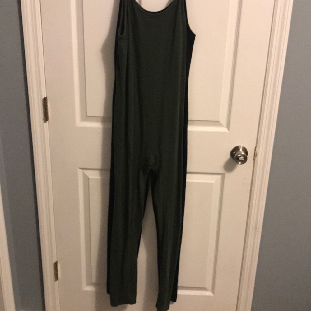 One piece - Picture 2 of 2